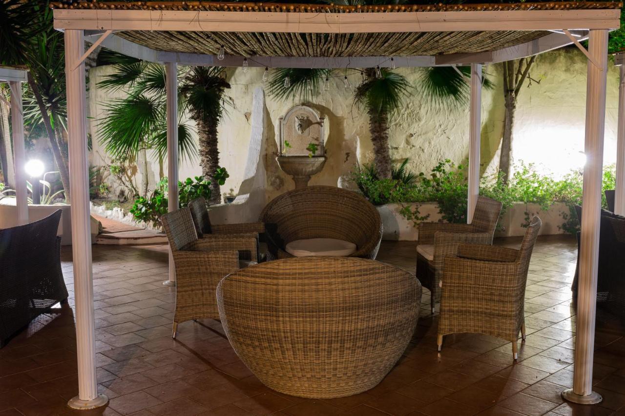 Is Benas Country Lodge San Vero Milis Extérieur photo