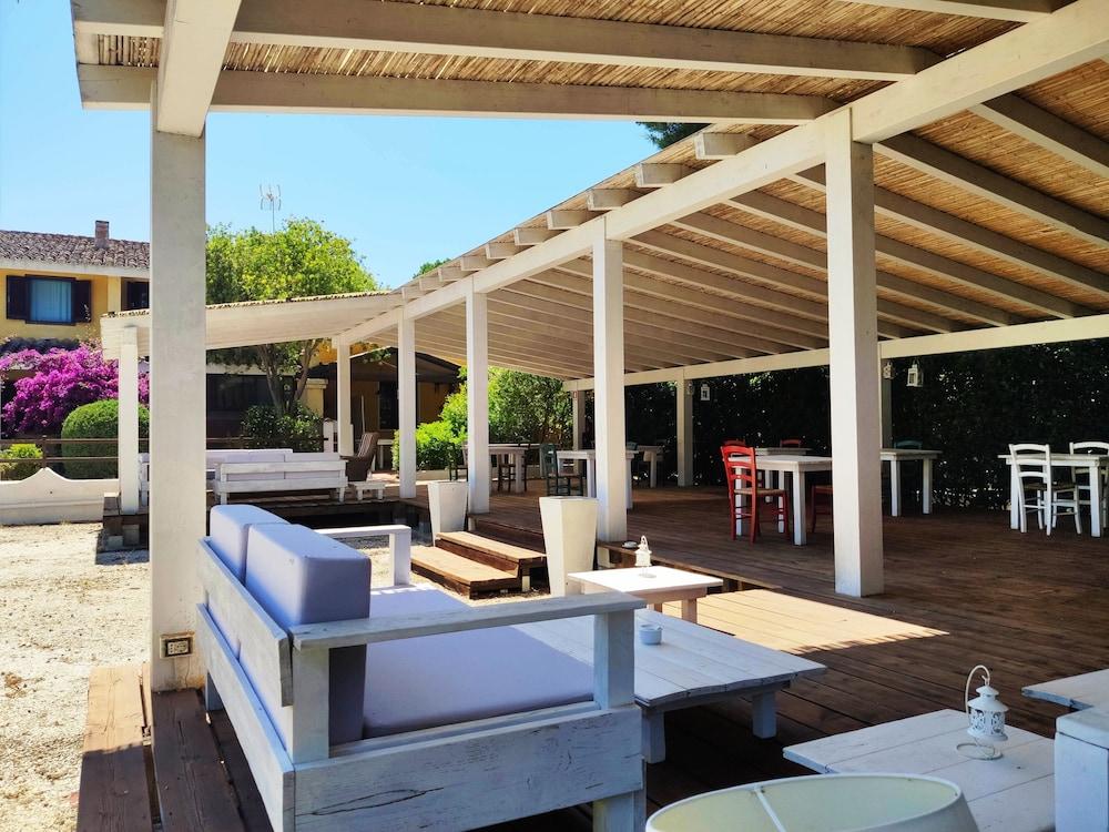 Is Benas Country Lodge San Vero Milis Extérieur photo