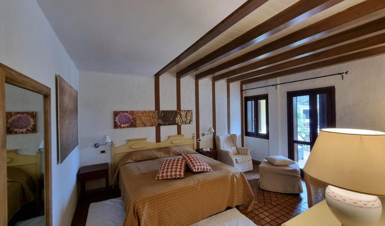 Is Benas Country Lodge San Vero Milis Extérieur photo